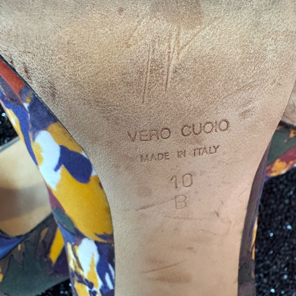 Colorful Women's Heels - Picture 9 of 16